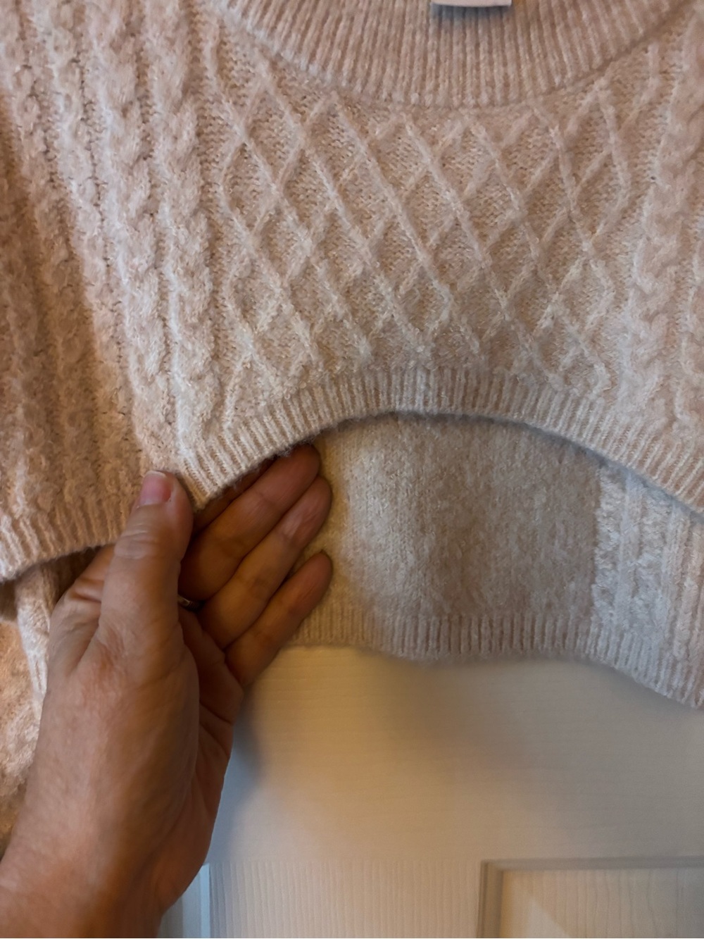 House of Harlow 1969 Cream Cable-Knit bolero Large NWOT - Picture 3 of 5